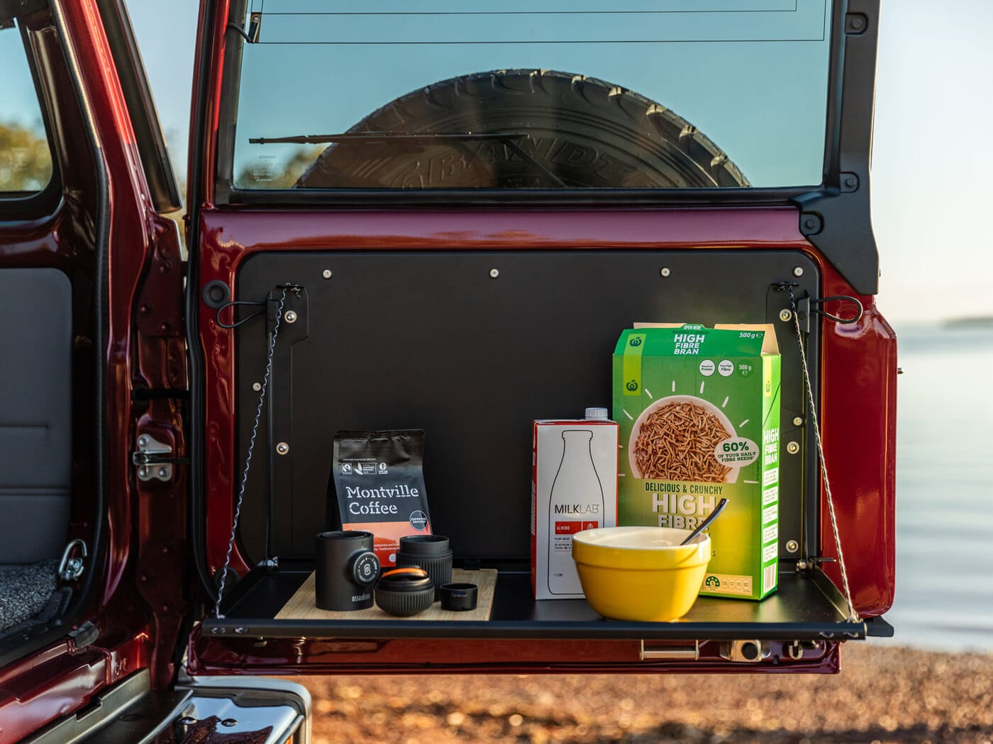 LC76 Rear Door Drop Down Table & Door Cards
